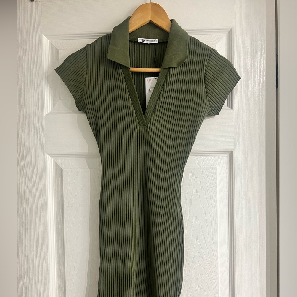 Green Ribbed Knit Dress - Picture 5 of 5
